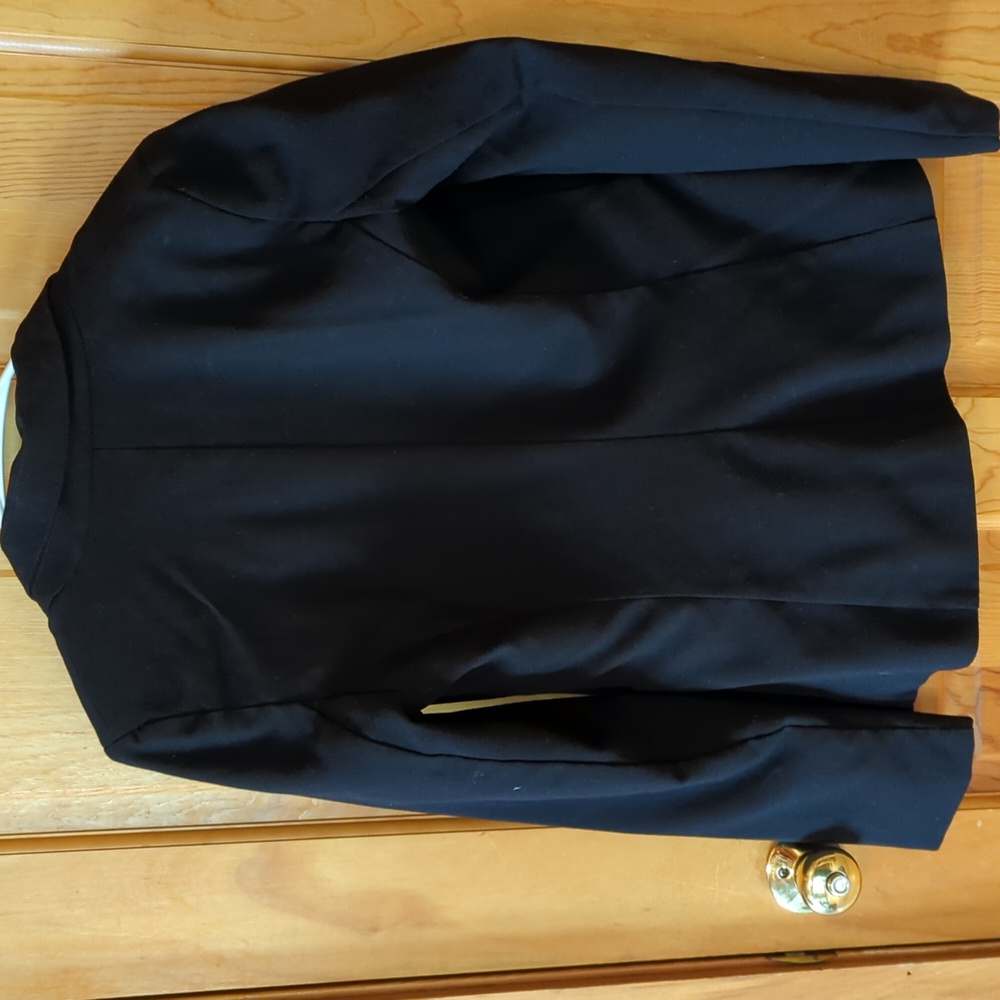 Blazer - Picture 3 of 3
